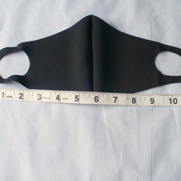 ❤️ NEW Diamond Stud Face Mask Black Beautiful Glam Mask - Picture 4 of 5